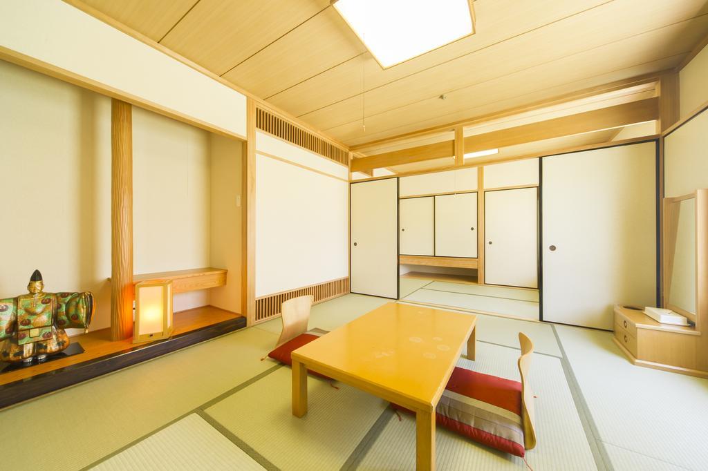 Hotel Hiroshima Sunplaza Стая снимка